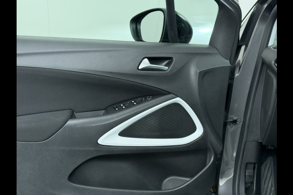 Opel Crossland X 1.2T 111PK Edition 2020 Apple Carplay Android Auto Navi* Airco LED-v+a Cruise Control Regen-Lichtsensor Edition 2020 Lane Assist Lmv Privacy Glas Two-tone Lak Isofix Distributie-riem bij 76.000 vervangen! 1e Eigenaar Origineel Nederlandse Auto
