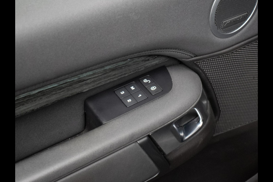 Land Rover Discovery 3.0 Td6 HSE Luxury Sport GRIJS KENTEKEN (PANORAMADAK,CAR PLAY,STOELVERWARMING,MERIDIAN AUDIO,CAMERA,PDC)