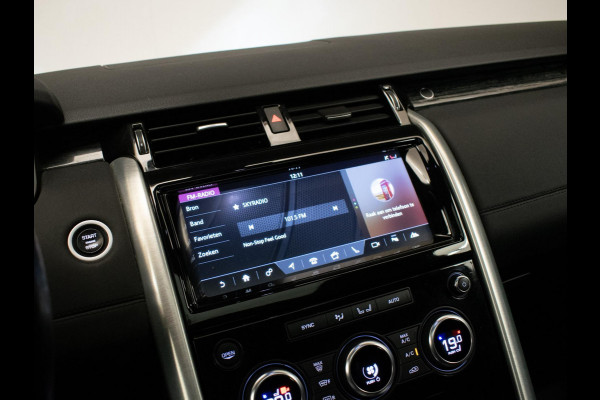 Land Rover Discovery 3.0 Td6 HSE Luxury Sport GRIJS KENTEKEN (PANORAMADAK,CAR PLAY,STOELVERWARMING,MERIDIAN AUDIO,CAMERA,PDC)