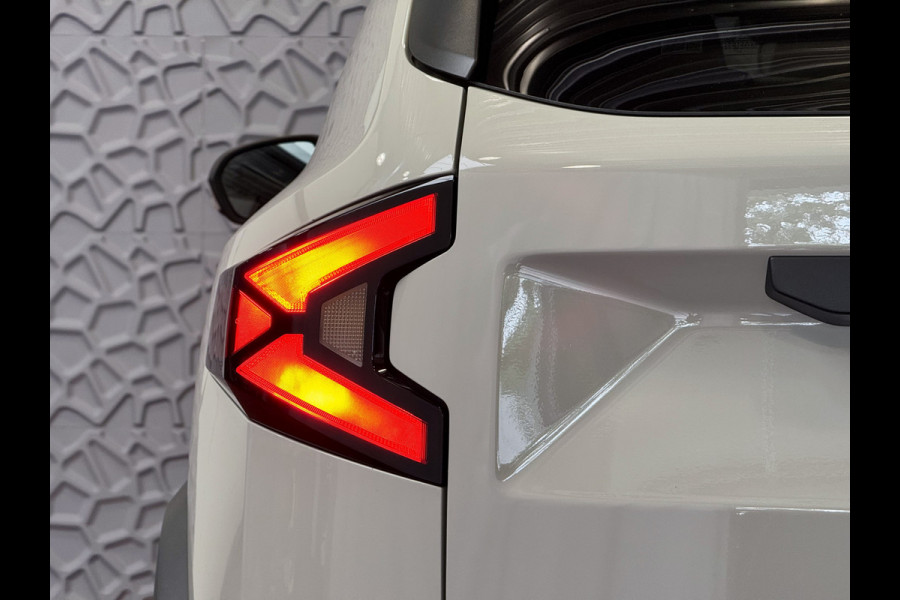 Dacia Duster 1.6 HYBRID EXTREME SANDSTONE CAMERA CARLAY NAVI STOEL/STUUR/RUIT VERW. LED PDC