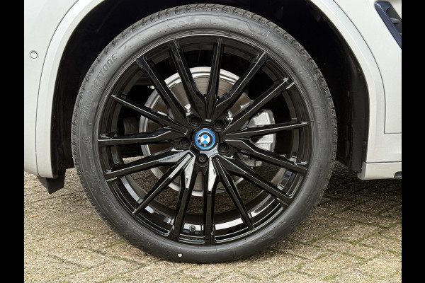 BMW X3 xDrive20i M SPORT | M SPORTSTOELEN | MEMORY STOELEN | PANORMA | TREKHAAK | CAMERA |