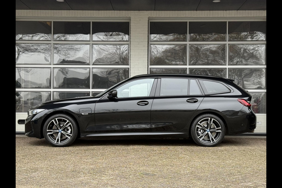 BMW 3 Serie Touring 330e M SPORT LCI | DRIVING PROFF. | TREKHAAK | 360 CAMERA | LEDER |
