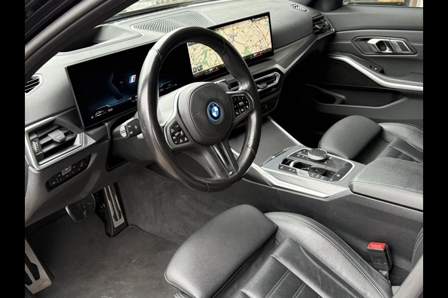 BMW 3 Serie Touring 330e M SPORT LCI | DRIVING PROFF. | TREKHAAK | 360 CAMERA | LEDER |