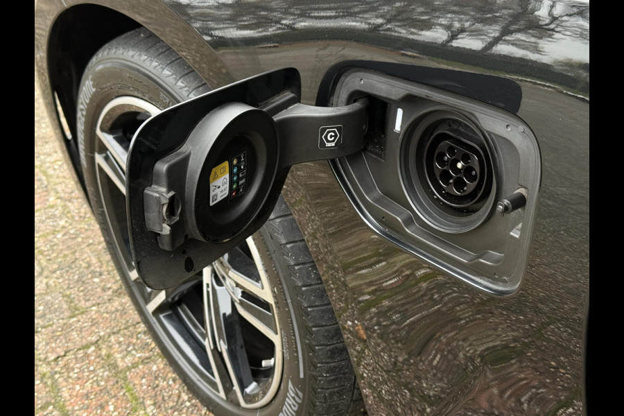 BMW 3 Serie Touring 330e M SPORT LCI | DRIVING PROFF. | TREKHAAK | 360 CAMERA | LEDER |