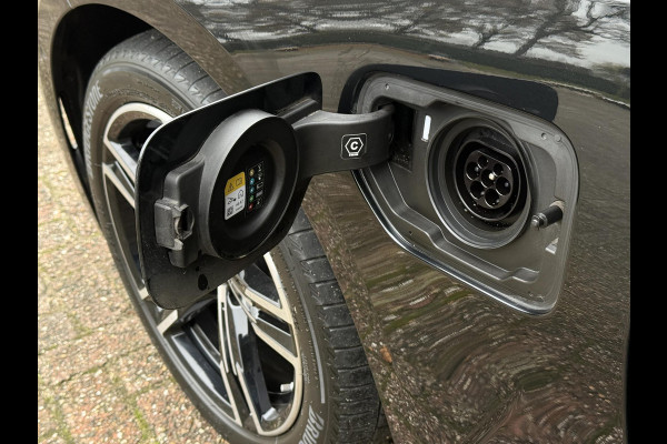 BMW 3 Serie Touring 330e M SPORT LCI | DRIVING PROFF. | TREKHAAK | 360 CAMERA | LEDER |