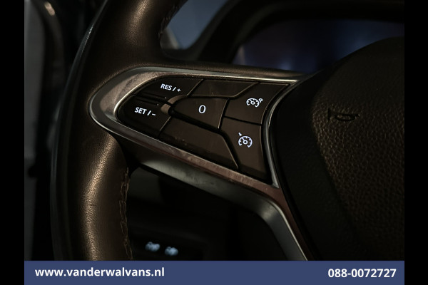 Renault Trafic 2.0 dCi 131pk L2H1 Euro6 Airco | Navigatie | LED | Cruisecontrol | 2500kg Trekhaak Parkeersensoren, Bijrijdersbank