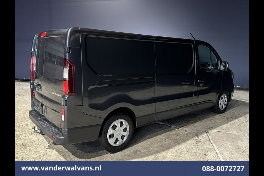 Renault Trafic 2.0 dCi 131pk L2H1 Euro6 Airco | Navigatie | LED | Cruisecontrol | 2500kg Trekhaak Parkeersensoren, Bijrijdersbank