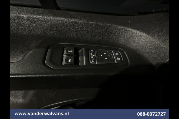 Renault Trafic 2.0 dCi 131pk L2H1 Euro6 Airco | Navigatie | LED | Cruisecontrol | 2500kg Trekhaak Parkeersensoren, Bijrijdersbank