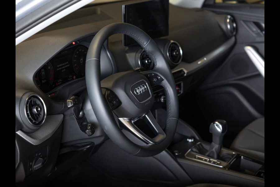 Audi Q2 35 TFSI Advanced edition / 150pk / Stoelverwarming / Keyless entry / Matrix LED / Adaptieve cruise control /