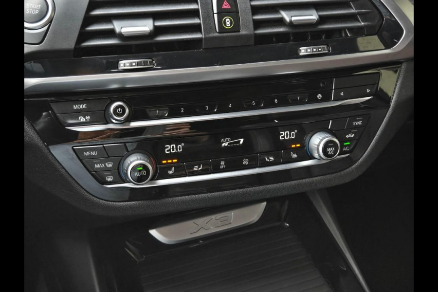 BMW X3 XDRIVE30E M SPORT | PANORAMA | LEDER | SPORTSTOELEN | 20 INCH LM VELGEN |