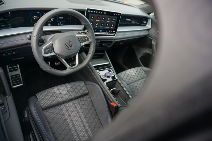 Volkswagen Tayron 272PK PHEV R-Line WINTERPACK | ADPATIEF | 20' | PANO | NIEUW!
