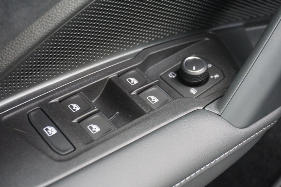 Volkswagen Tayron 272PK PHEV R-Line WINTERPACK | ADPATIEF | 20' | PANO | NIEUW!