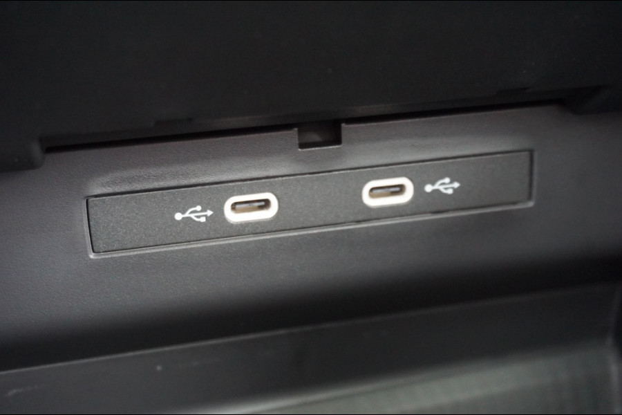 Volkswagen Tayron 272PK PHEV R-Line WINTERPACK | ADPATIEF | 20' | PANO | NIEUW!