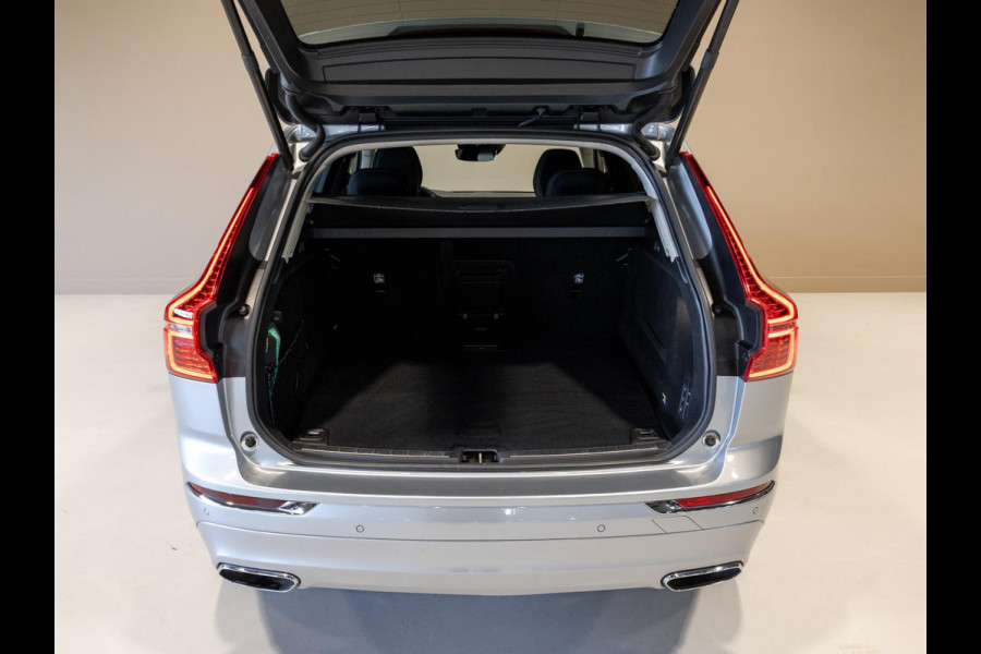 Volvo XC60 2.0 T8 Twin Engine AWD Inscription / 407pk / ERAD vervangen / Trekhaak / Panorama dak / Stoelverwarming /