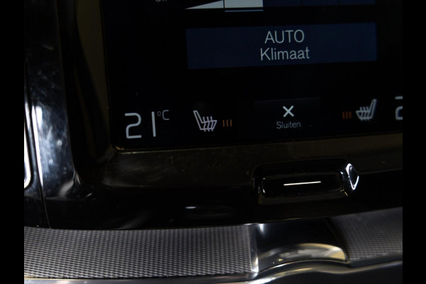 Volvo XC60 2.0 T8 Twin Engine AWD Inscription / 407pk / ERAD vervangen / Trekhaak / Panorama dak / Stoelverwarming /