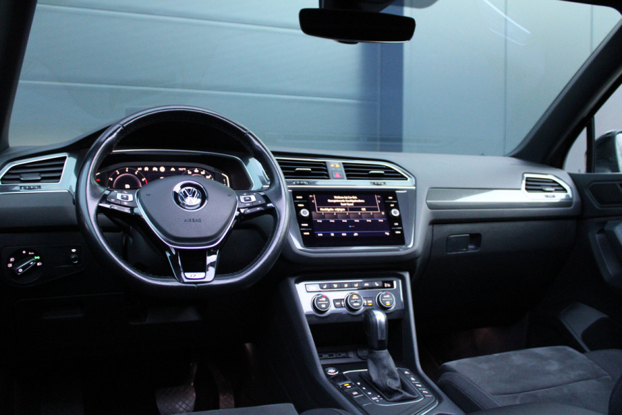 Volkswagen Tiguan Allspace 1.5 TSI Highline Business R | BTW | PANO | HUD | CAMERA | ACC | STOELVERWARMING |