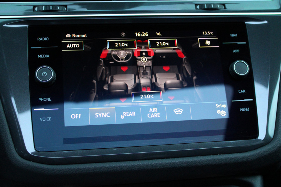 Volkswagen Tiguan Allspace 1.5 TSI Highline Business R | BTW | PANO | HUD | CAMERA | ACC | STOELVERWARMING |