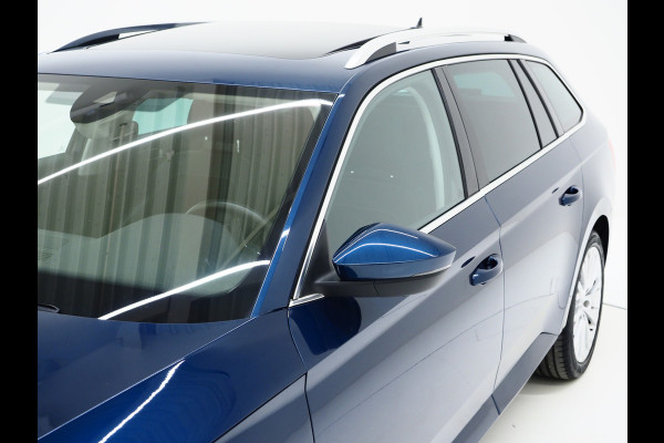 Škoda Superb Combi 1.4 TSI iV Style | Panoramadak | Canton | Trekhaak | 360 | Keyless | Adaptive Cruise | Carplay