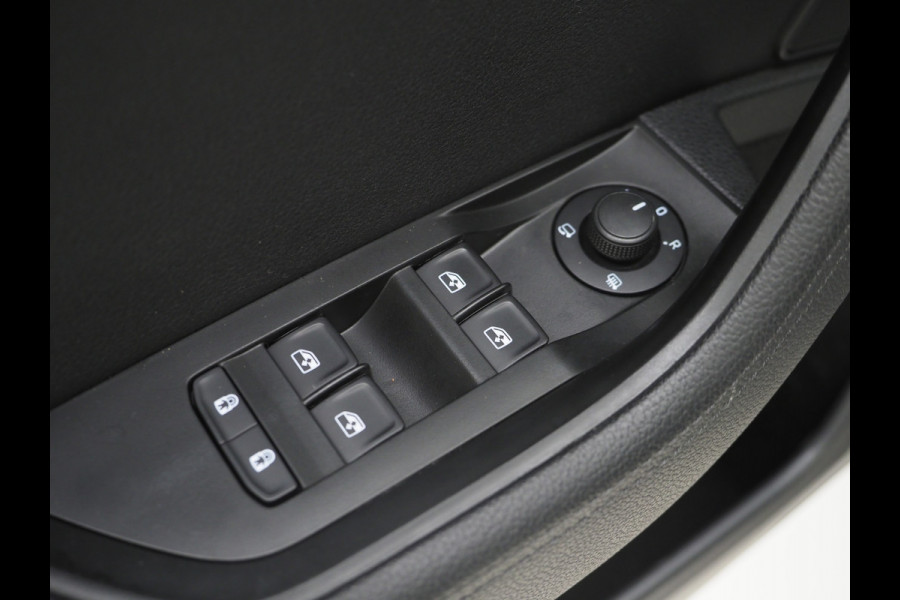 Škoda Superb Combi 1.4 TSI iV Style | Panoramadak | Canton | Trekhaak | 360 | Keyless | Adaptive Cruise | Carplay