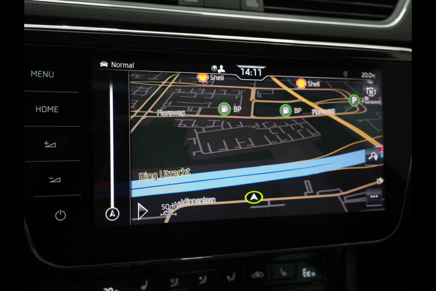 Škoda Superb Combi 1.4 TSI iV Style | Panoramadak | Canton | Trekhaak | 360 | Keyless | Adaptive Cruise | Carplay