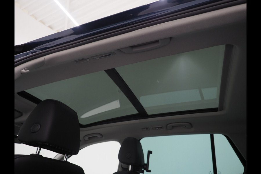 Škoda Superb Combi 1.4 TSI iV Style | Panoramadak | Canton | Trekhaak | 360 | Keyless | Adaptive Cruise | Carplay