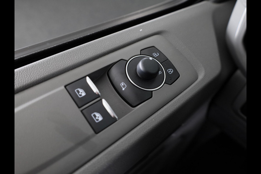 Volkswagen Transporter 2.0 TDI L2H1 30 4MOTION PanAmericana | Trekhaak |