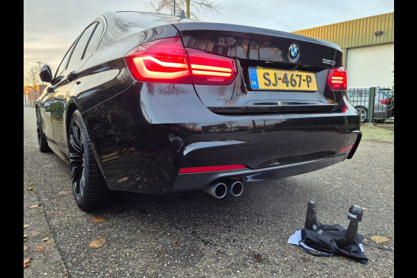 BMW 3-serie 320i M Sport Ed Apple CarPlay Trekhaak Camera Line Assist Shadow Executive