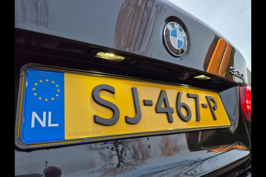 BMW 3-serie 320i M Sport Ed Apple CarPlay Trekhaak Camera Line Assist Shadow Executive