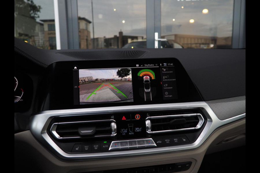 BMW 4 Serie Cabrio 420i High Exec / M-Sport / Laser / Memory / H&K / Keyless / 19" / Stoelverwarming / Carplay / Ambient / Camera