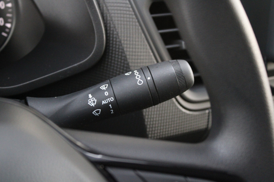 Renault Trafic 2.0 Blue dCi 170 T29 L2H1 Extra DC 170pk - 2x Schuifdeur - Camera - Trekhaak - LED - Cruise - PDC - Rijklaar