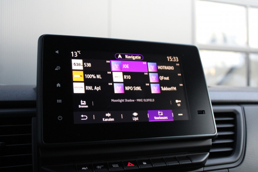 Renault Trafic 2.0 Blue dCi 170 T29 L2H1 Extra DC 170pk - 2x Schuifdeur - Camera - Trekhaak - LED - Cruise - PDC - Rijklaar