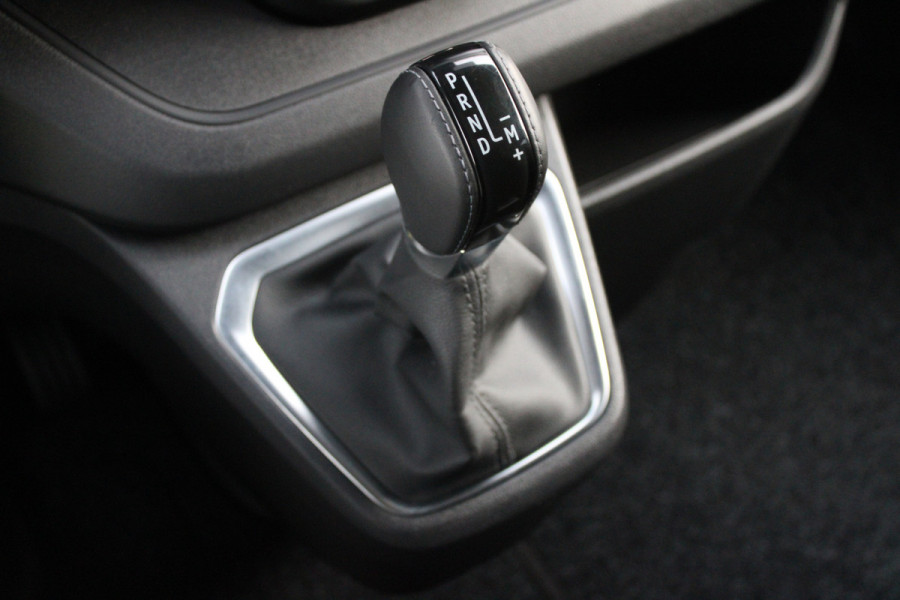 Renault Trafic 2.0 Blue dCi 170 T29 L2H1 Extra DC 170pk - 2x Schuifdeur - Camera - Trekhaak - LED - Cruise - PDC - Rijklaar