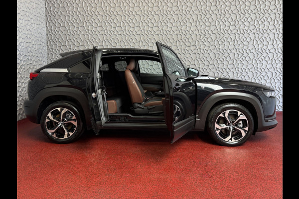 Mazda MX-30 E-SKYACTIV R-EV PHEV 170PK ELEK.STOEL H.U.D. CAMERA LED PLUG IN HYBRID phev