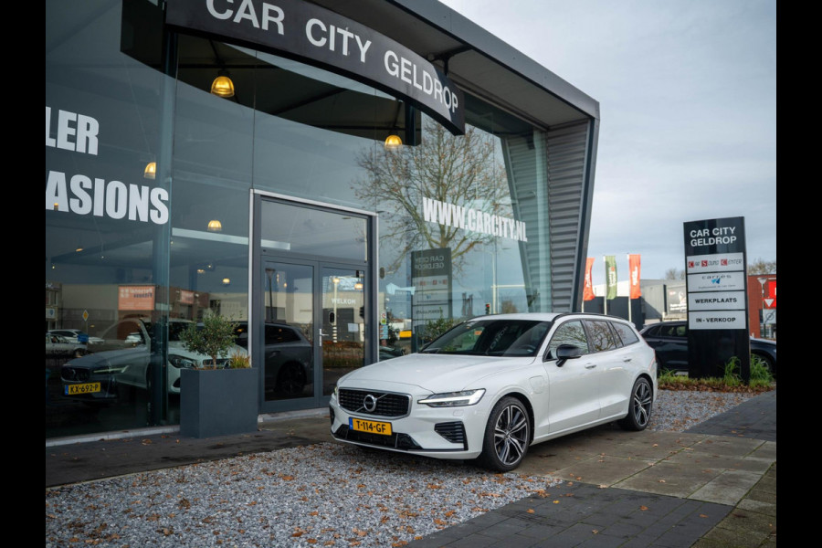 Volvo V60 2.0 T8 Twin Engine AWD R-Design / Memory / Adaptive / Bliss / CarPlay / Camera / Stoelverwarming
