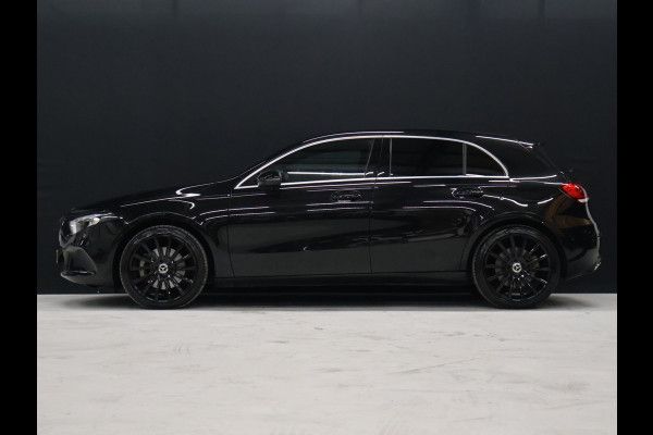 Mercedes-Benz A-Klasse 250 e Sport Luxury Limited [TREKHAAK, APPLE CARPLAY, CRUISE CONTROL, ACHTERUITRIJCAMERA, PDC V+A, STOELVERWARMING, AUTOMATSICHE AIRCO, NIEUWSTAAT]