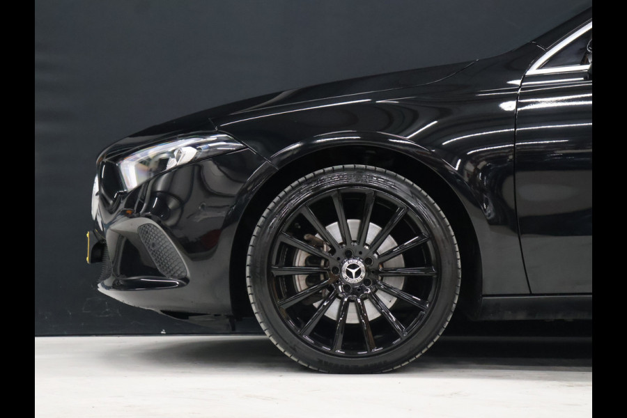 Mercedes-Benz A-Klasse 250 e Sport Luxury Limited [TREKHAAK, APPLE CARPLAY, CRUISE CONTROL, ACHTERUITRIJCAMERA, PDC V+A, STOELVERWARMING, AUTOMATSICHE AIRCO, NIEUWSTAAT]