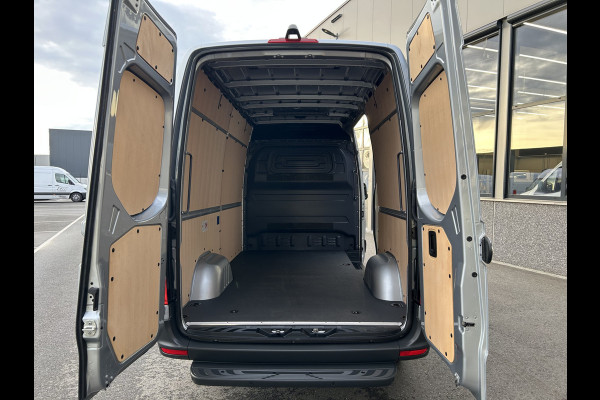 Mercedes-Benz Sprinter 317 CDI L2 H2 Pro LED / MBUX / Navigatie / Camera / Parkeersensoren / Cruise control / Airco / 270 Graden achterdeuren