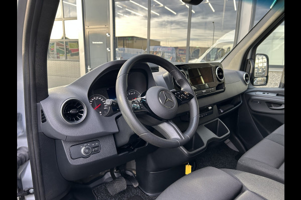 Mercedes-Benz Sprinter 317 CDI L2 H2 Pro LED / MBUX / Navigatie / Camera / Parkeersensoren / Cruise control / Airco / 270 Graden achterdeuren