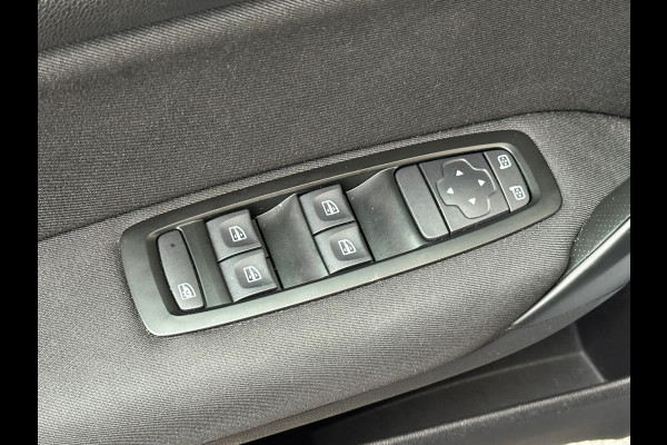 Renault Mégane Estate 1.3 TCe Limited Navi Clima PDC