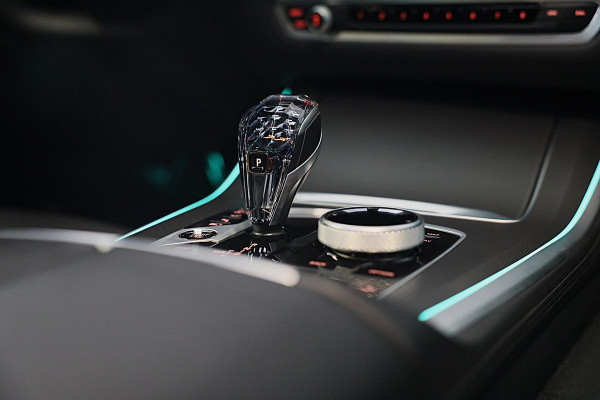 BMW X5 XDrive45e High Executive M Line / SWAROVSKI / 360 Camera / Head Up / Leder / F1 / Open Pano / Laser Koplampen / 22 Inch