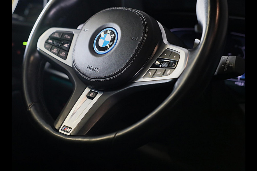 BMW X5 XDrive45e High Executive M Line / SWAROVSKI / 360 Camera / Head Up / Leder / F1 / Open Pano / Laser Koplampen / 22 Inch