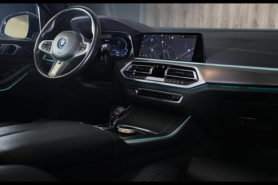 BMW X5 XDrive45e High Executive M Line / SWAROVSKI / 360 Camera / Head Up / Leder / F1 / Open Pano / Laser Koplampen / 22 Inch