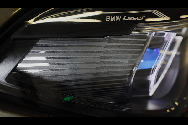 BMW X5 XDrive45e High Executive M Line / SWAROVSKI / 360 Camera / Head Up / Leder / F1 / Open Pano / Laser Koplampen / 22 Inch
