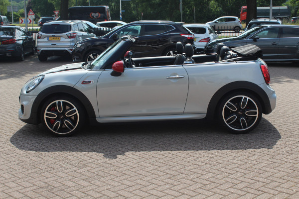 MINI Cabrio 2.0 John Cooper Works Chili / Full options / Camera / JCW Package / Head-up display / DAB / Harman Kardon