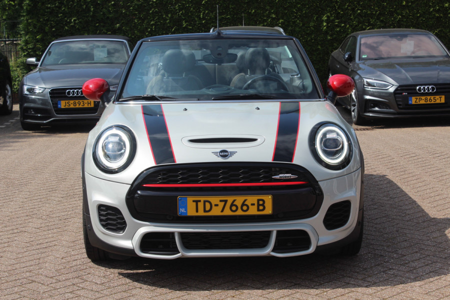 MINI Cabrio 2.0 John Cooper Works Chili / Full options / Camera / JCW Package / Head-up display / DAB / Harman Kardon