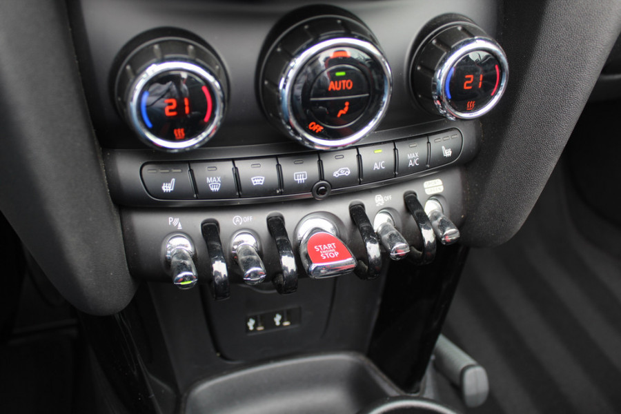 MINI Cabrio 2.0 John Cooper Works Chili / Full options / Camera / JCW Package / Head-up display / DAB / Harman Kardon