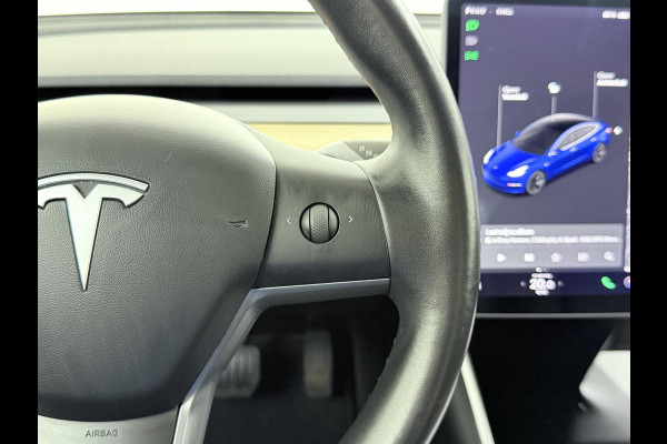 Tesla Model 3 Long Range AWD 75 kWh SOH 88% VAN: €22.900,- VOOR: €20.899,- UW EINDEJAARSVOORDEEL: €2.001,- |AFNEEMBARE TREKHAAK | 750KG TREKGEWICHT | ORIGNEEL NL AUTO | RIJKLAAR MET 12 MND BOVAG GARANTIE |