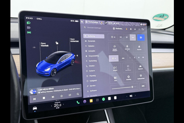Tesla Model 3 Long Range AWD 75 kWh SOH 88% VAN: €22.900,- VOOR: €20.899,- UW EINDEJAARSVOORDEEL: €2.001,- |AFNEEMBARE TREKHAAK | 750KG TREKGEWICHT | ORIGNEEL NL AUTO | RIJKLAAR MET 12 MND BOVAG GARANTIE |