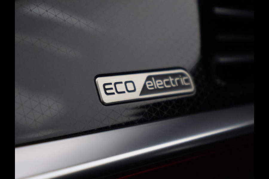 Kia e-Niro EXECUTIVELINE 64 KwH 1e EIG. ACCUTEST 100% !! WLTP 3-FASE. 204 PK . BEREIK WLTP 478 KM!! NAVI.DODEHOEK WARMTEPOMP GARANTIE TOT 9-2030**
