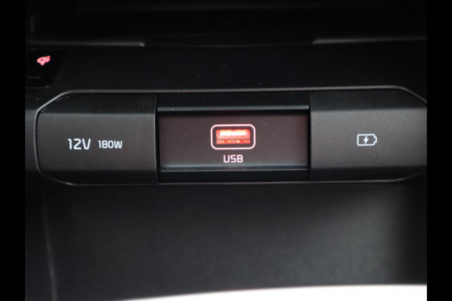 Kia e-Niro EXECUTIVELINE 64 KwH 1e EIG. ACCUTEST 100% !! WLTP 3-FASE. 204 PK . BEREIK WLTP 478 KM!! NAVI.DODEHOEK WARMTEPOMP GARANTIE TOT 9-2030**